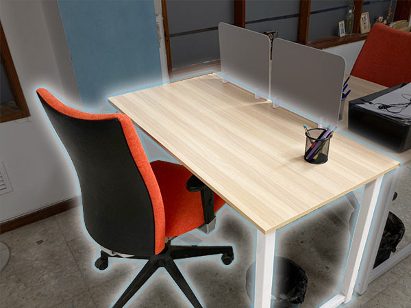 Espacio trabajo coworking - Mesa pequeña